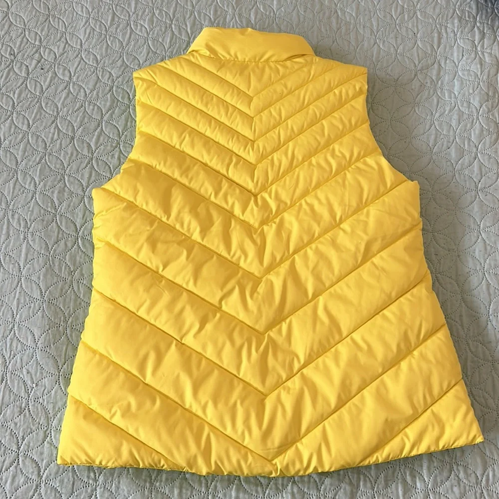 Yellow Gap Vest - Picture 3 of 3